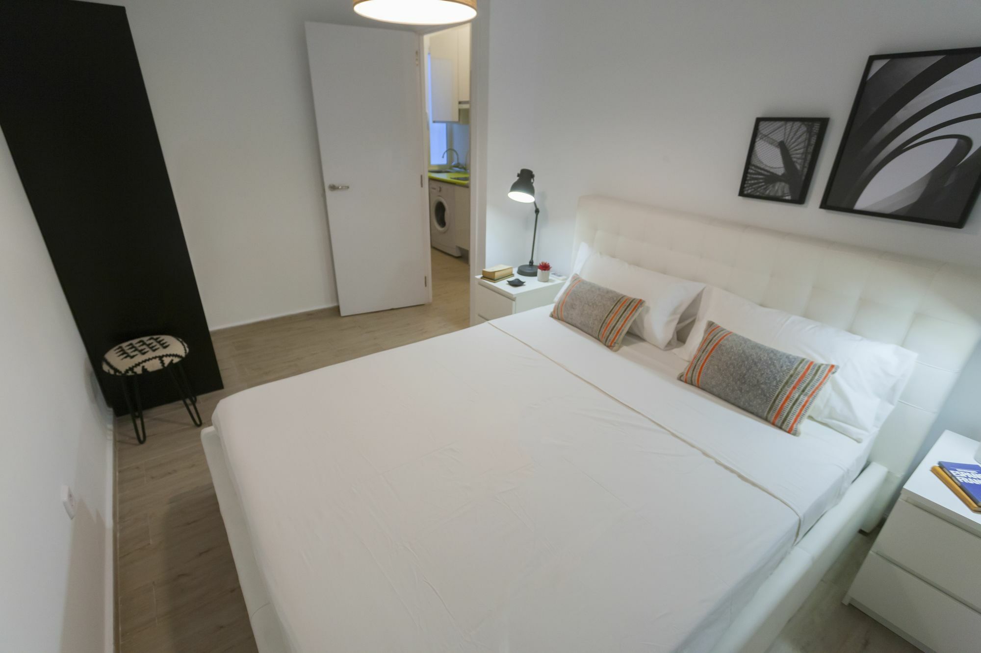Dobo Rooms Ronda De Segovia 马德里 外观 照片