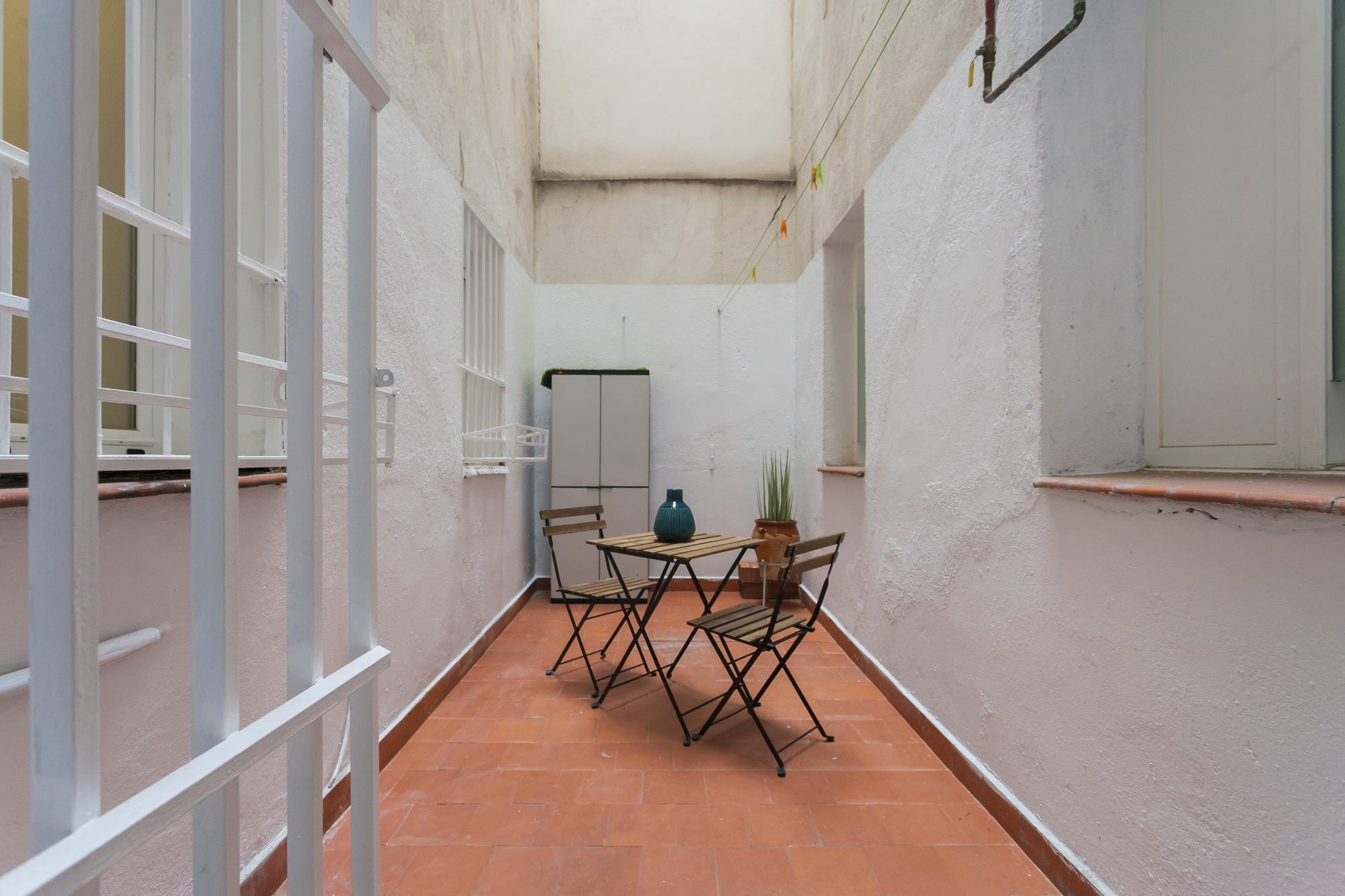 Dobo Rooms Ronda De Segovia 马德里 外观 照片
