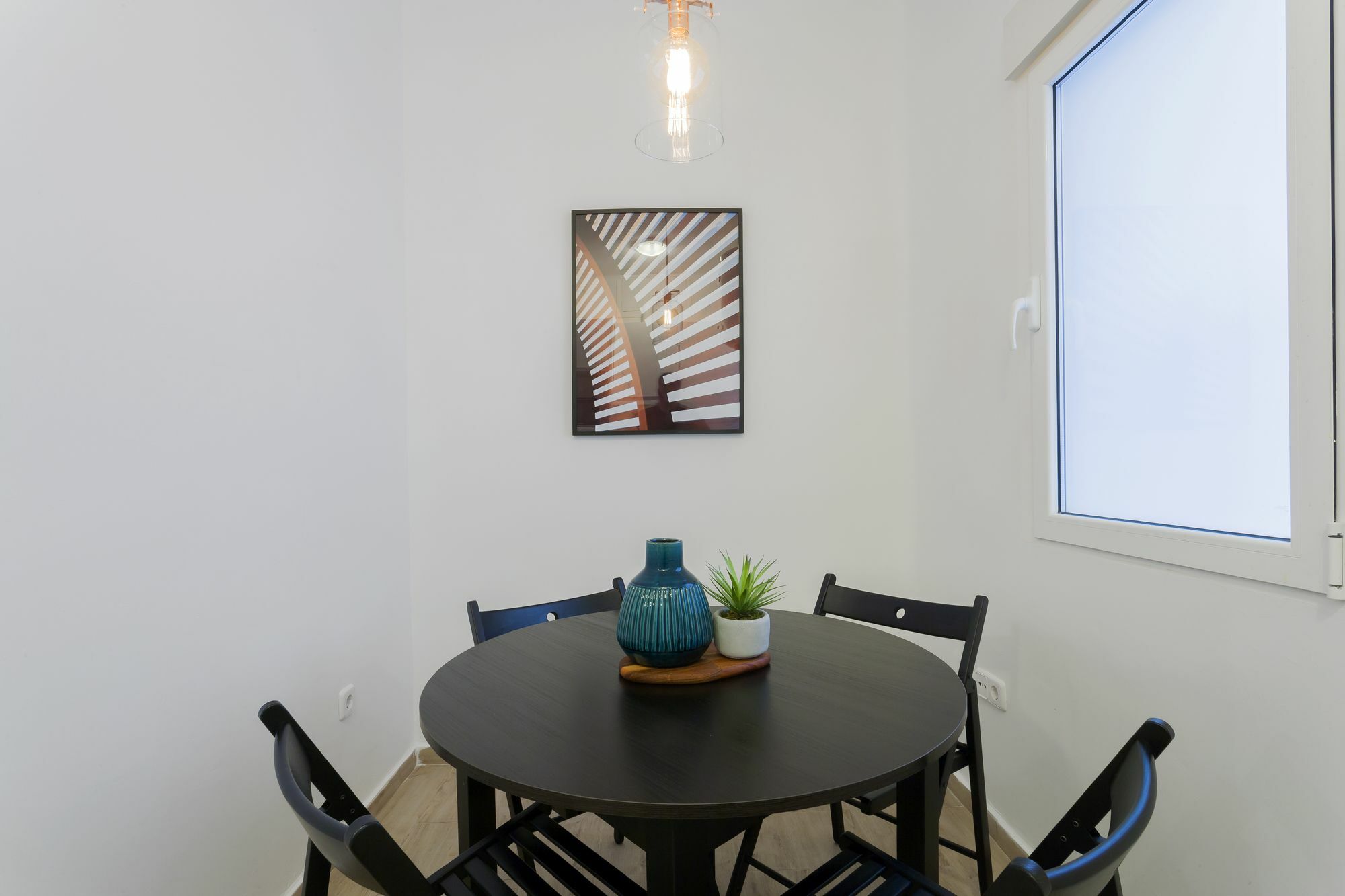 Dobo Rooms Ronda De Segovia 马德里 外观 照片